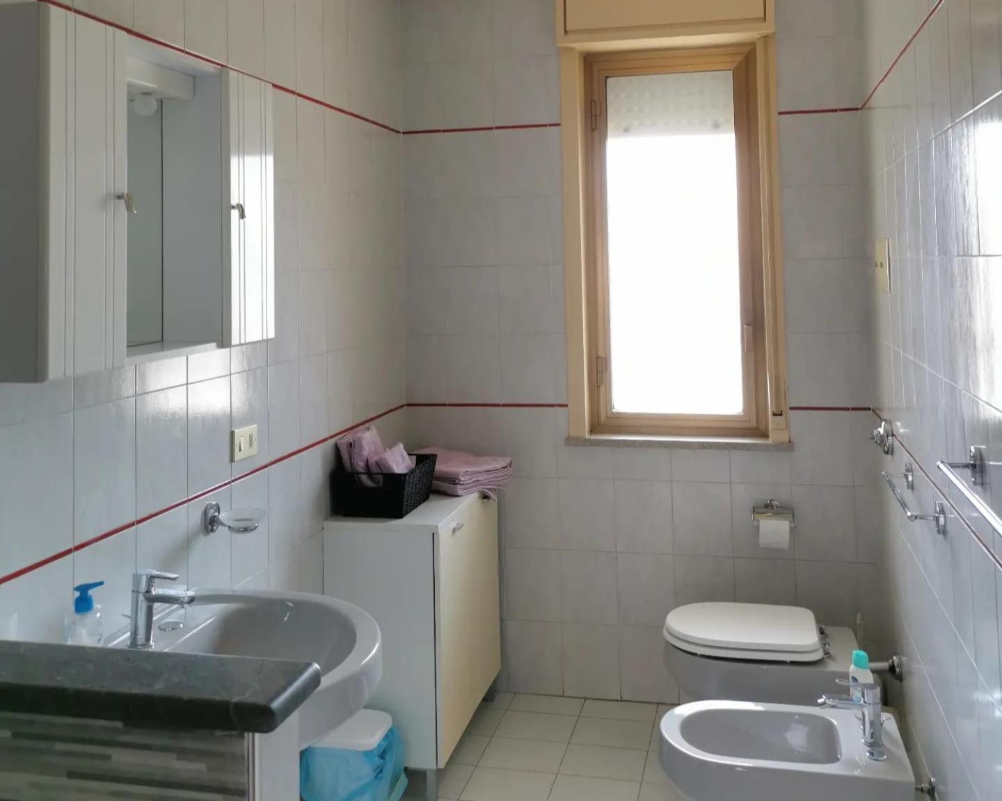 Lorenzo Guest Suite With Free Private Parking-- Cantieri Culturali Palermo Exteriör bild