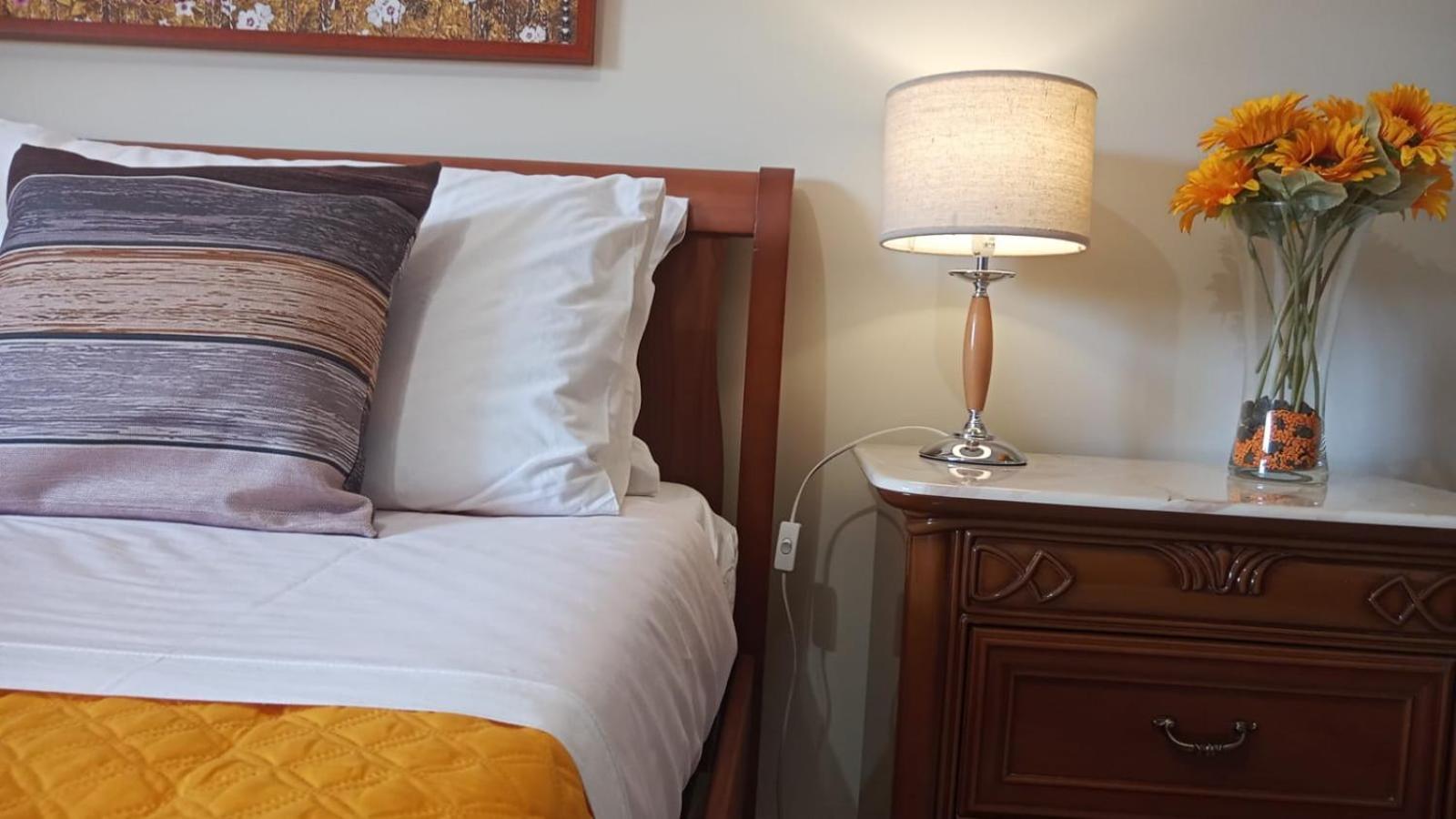 Lorenzo Guest Suite With Free Private Parking-- Cantieri Culturali Palermo Exteriör bild