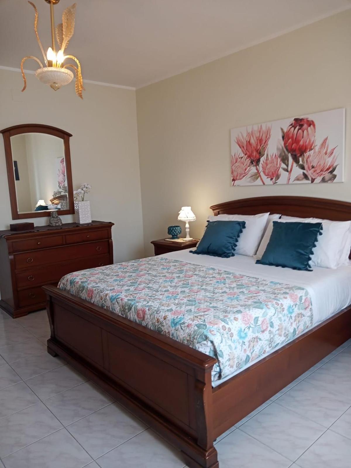 Lorenzo Guest Suite With Free Private Parking-- Cantieri Culturali Palermo Exteriör bild